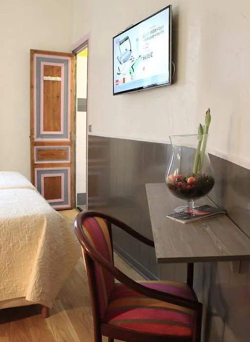 Hotel La Madeleine-1