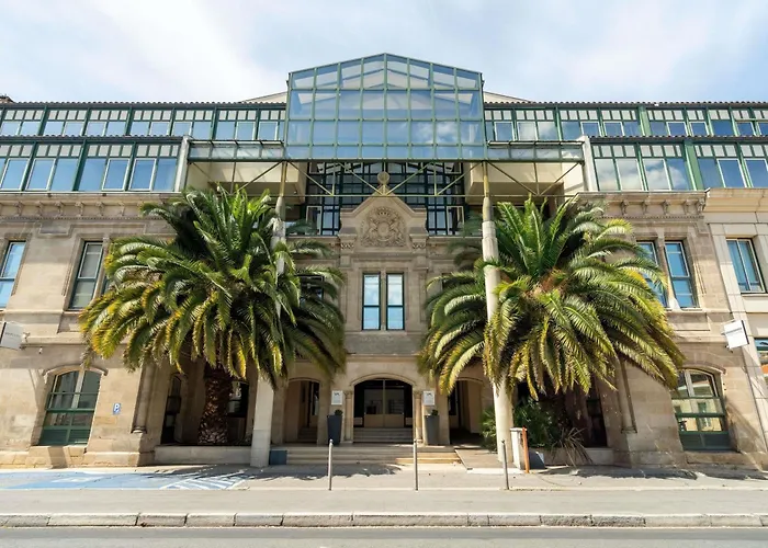 Hotels With Four Stars Mercure Bordeaux Chateau Chartrons