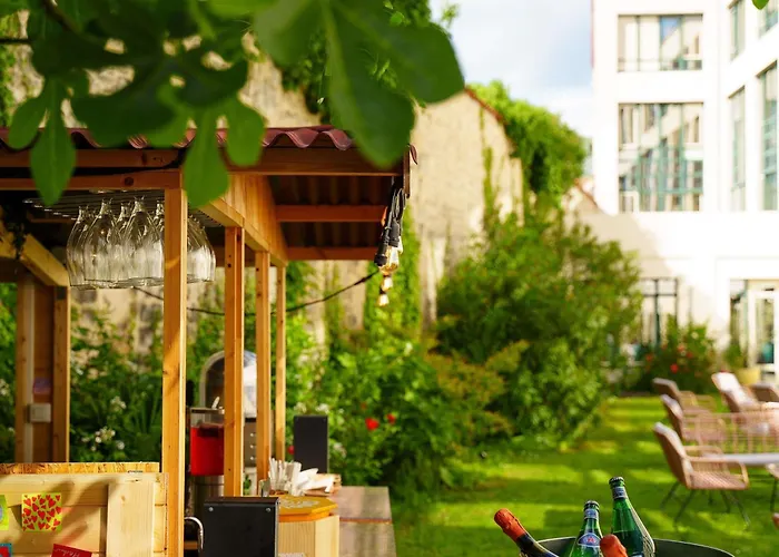 Hotels With Four Stars Mercure Bordeaux Chateau Chartrons